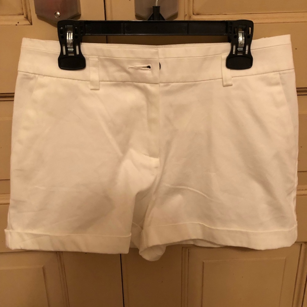 Forever 21 contemporary white shorts